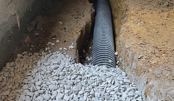 Crawl space drainage system Crawl space drainage system