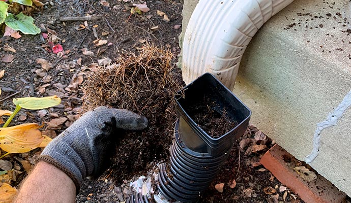 Downspout extension cleaning Downspout extension cleaning