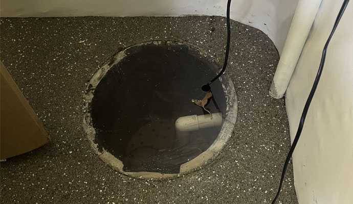 Sump pump pit